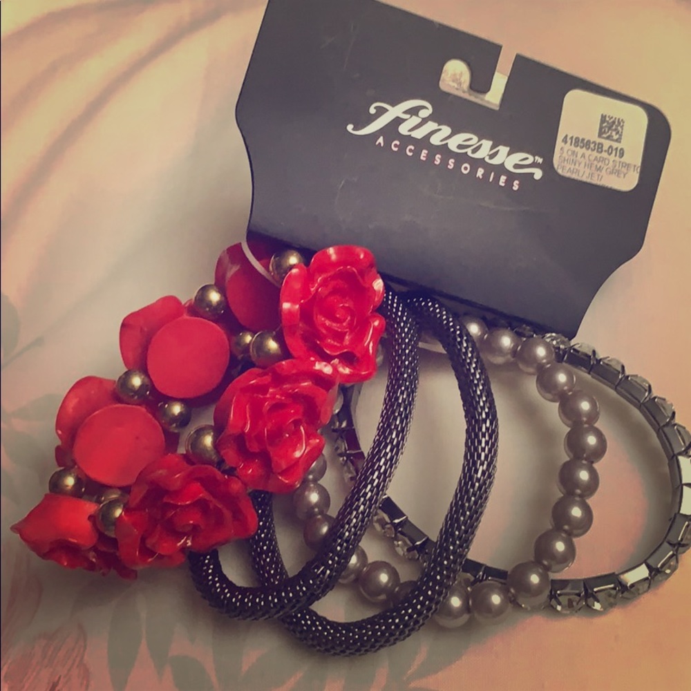 Pretty bracelet set❤️